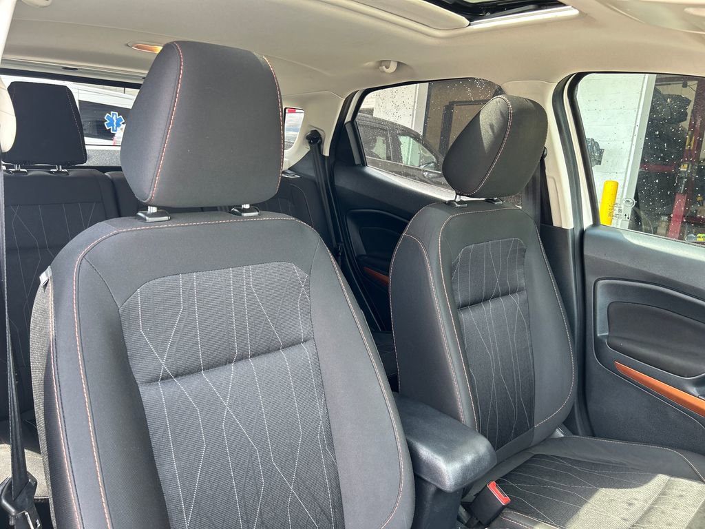 Used 2021 Ford EcoSport SE w/ SE Convenience Package FWD image 15