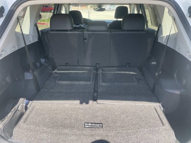 Certified 2023 Volkswagen Tiguan SE w/ Panoramic Sunroof Package FWD image 26