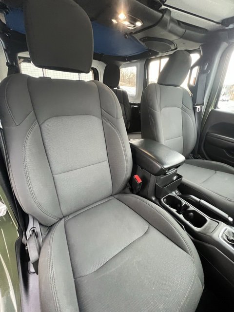Used 2023 Jeep Wrangler Unlimited w/ Cold Weather Group image 20