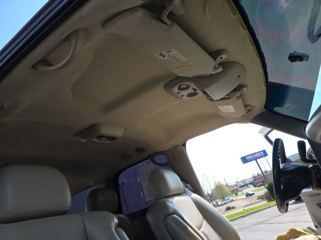 Used 2004 Chevrolet Tahoe Z71 w/ Z71 Preferred Equipment Group AWD/4WD image 33