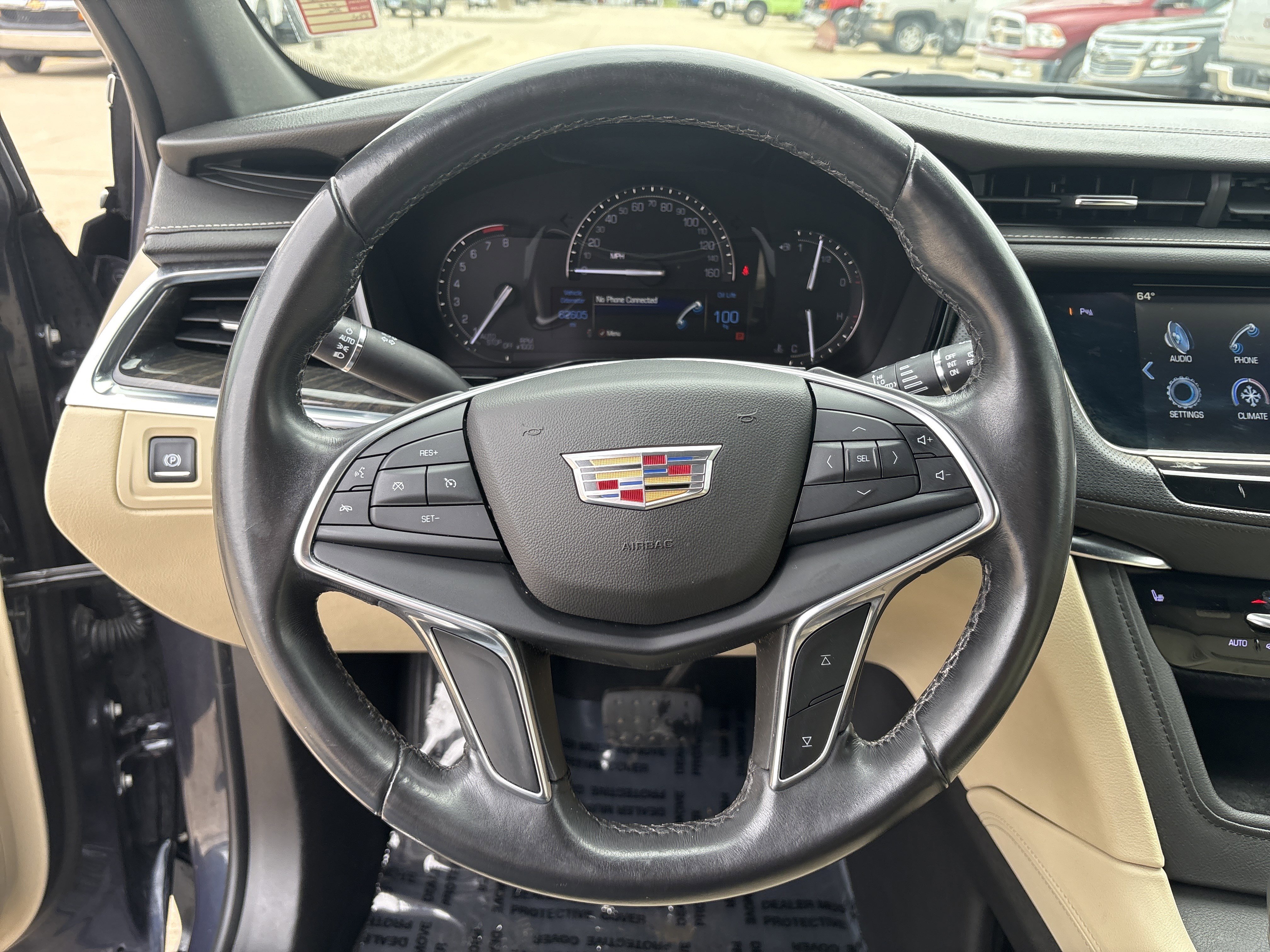 Used 2018 Cadillac XT5 AWD image 21