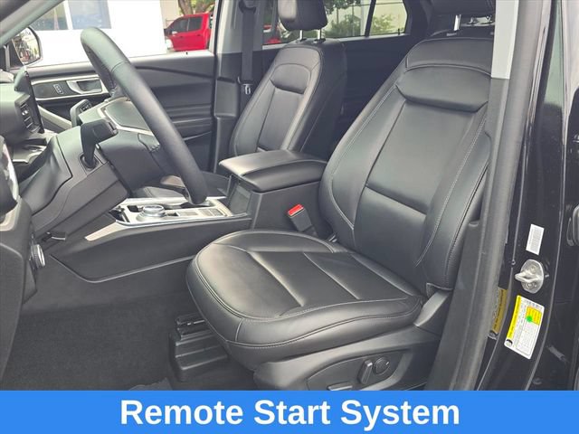 Used 2023 Ford Explorer XLT w/ Equipment Group 202A RWD image 17