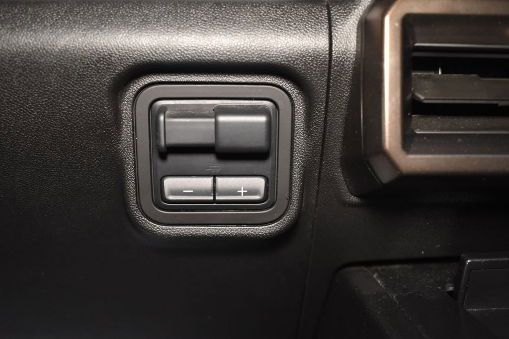 Used 2024 GMC Hummer EV 2X AWD/4WD image 35