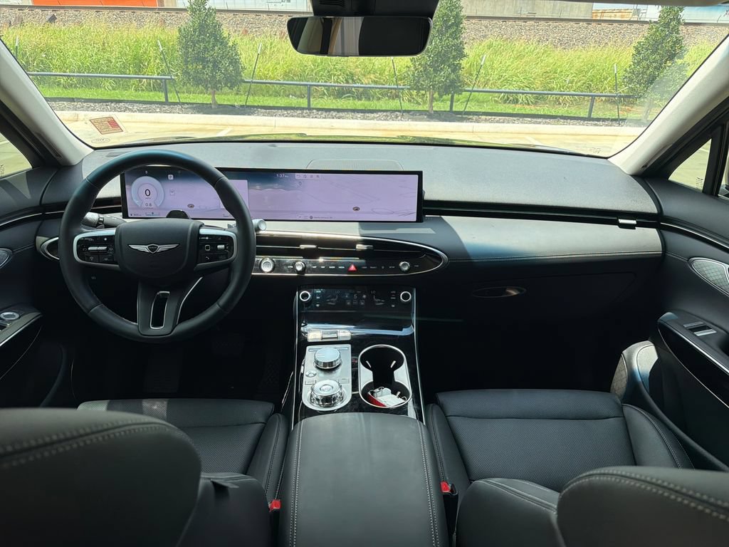 Certified 2026 Genesis GV70 2.5T AWD/4WD image 21