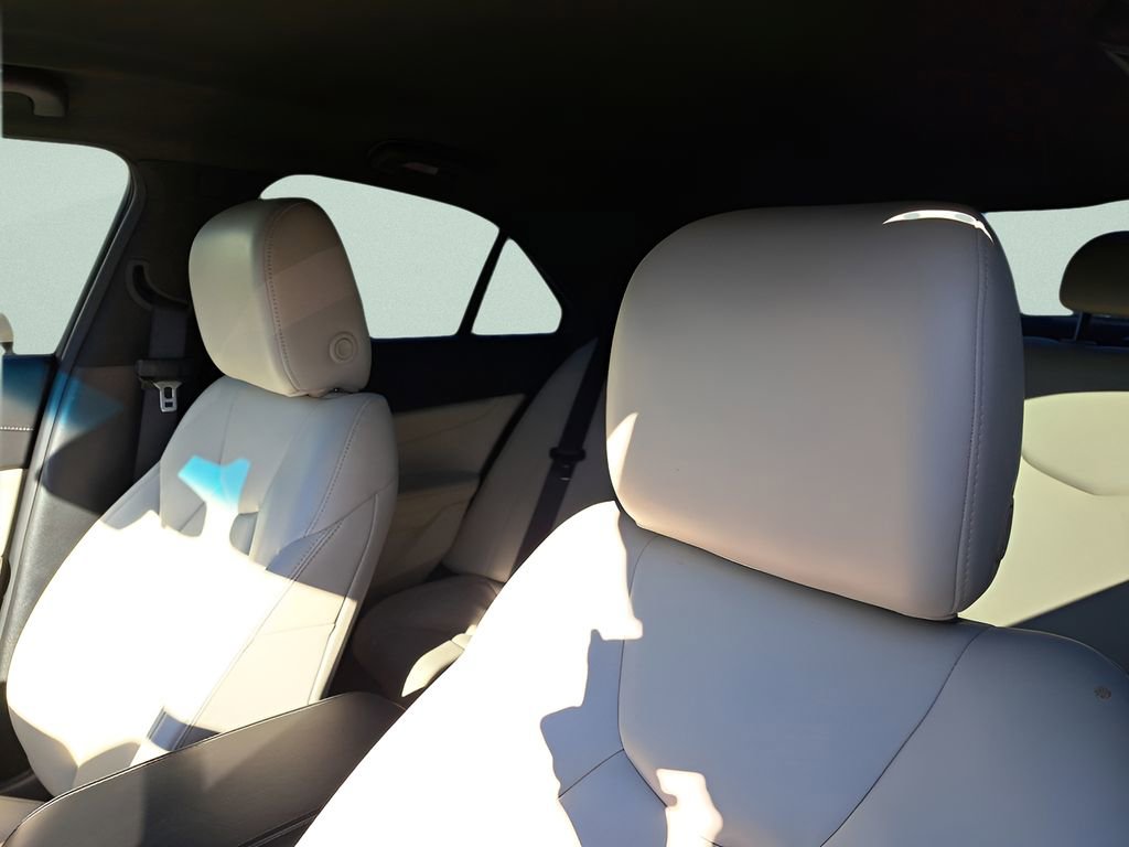 Used 2023 Cadillac CT4 Luxury w/ Cold Weather Package image 16