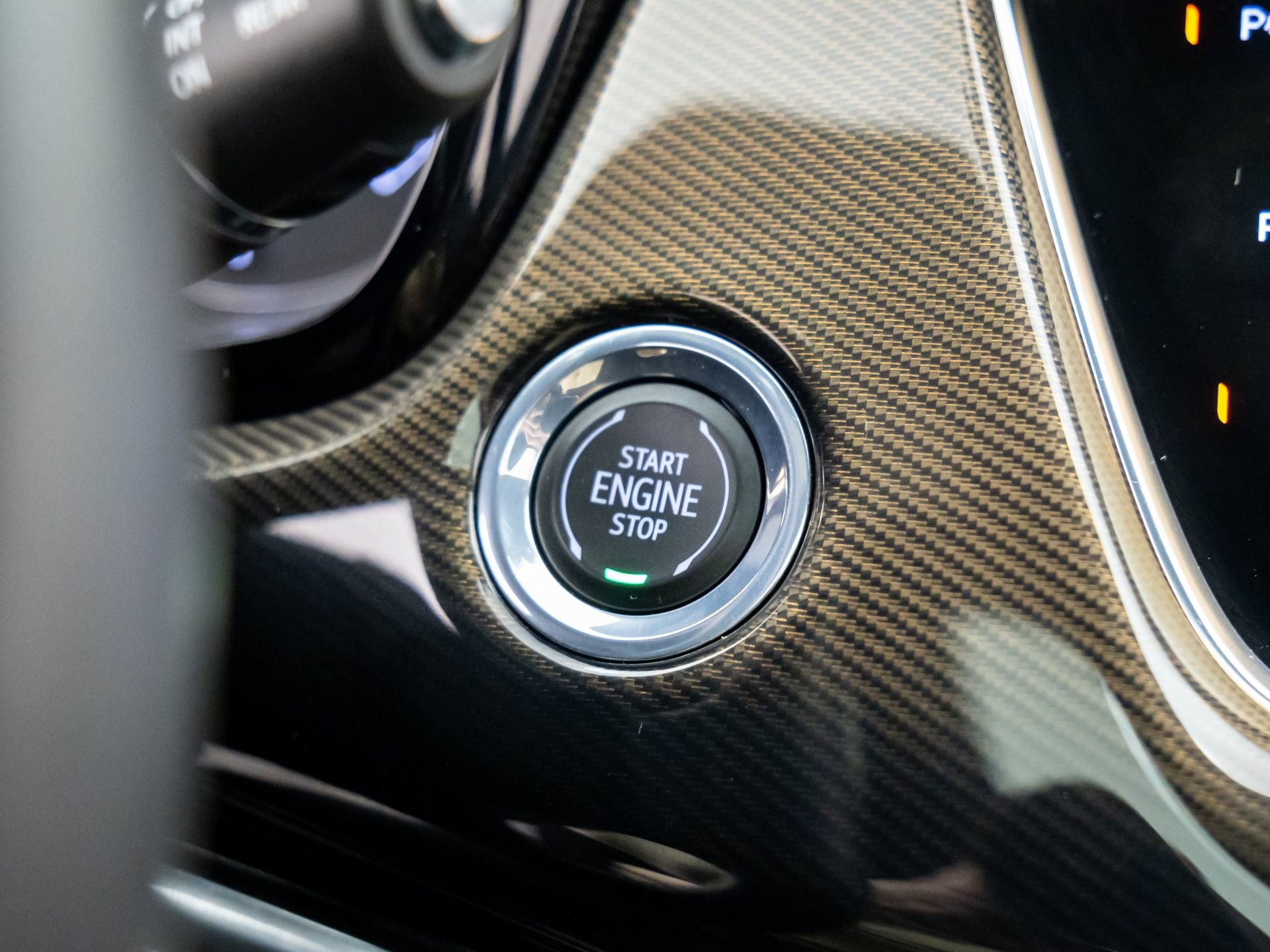 Certified 2024 Cadillac XT6 Premium Luxury w/ Platinum Package image 23