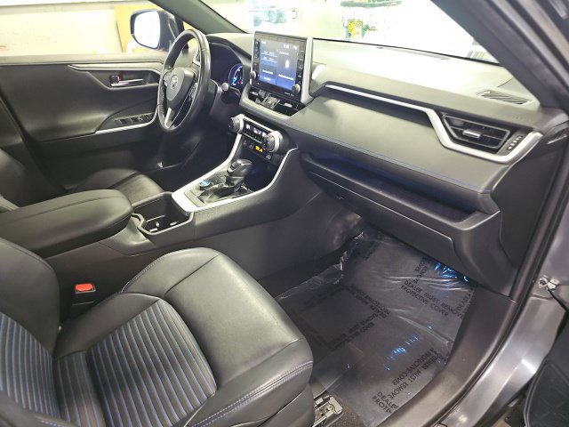 Used 2022 Toyota RAV4 XSE w/ XSE Grade Weather Package AWD/4WD image 38