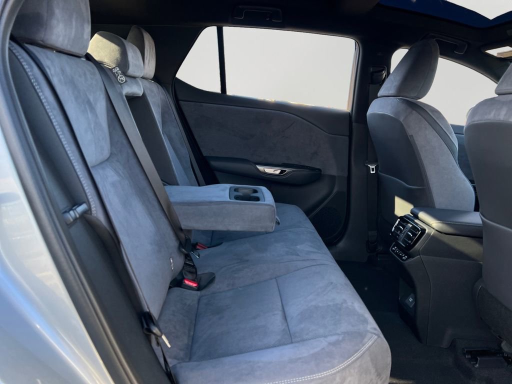 New 2026 Lexus RZ 450e AWD image 6