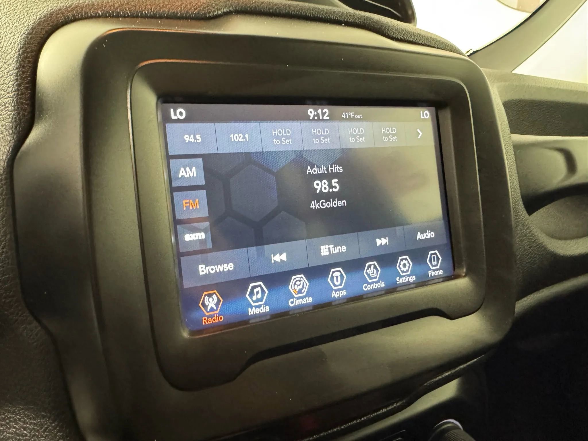 Used 2018 Jeep Renegade Trailhawk w/ Cold Weather Group II AWD/4WD image 19