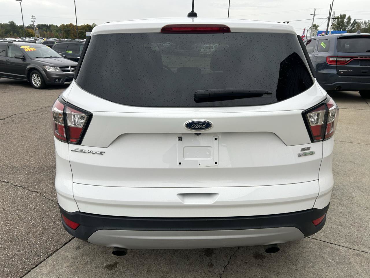 Used 2017 Ford Escape SE FWD image 6