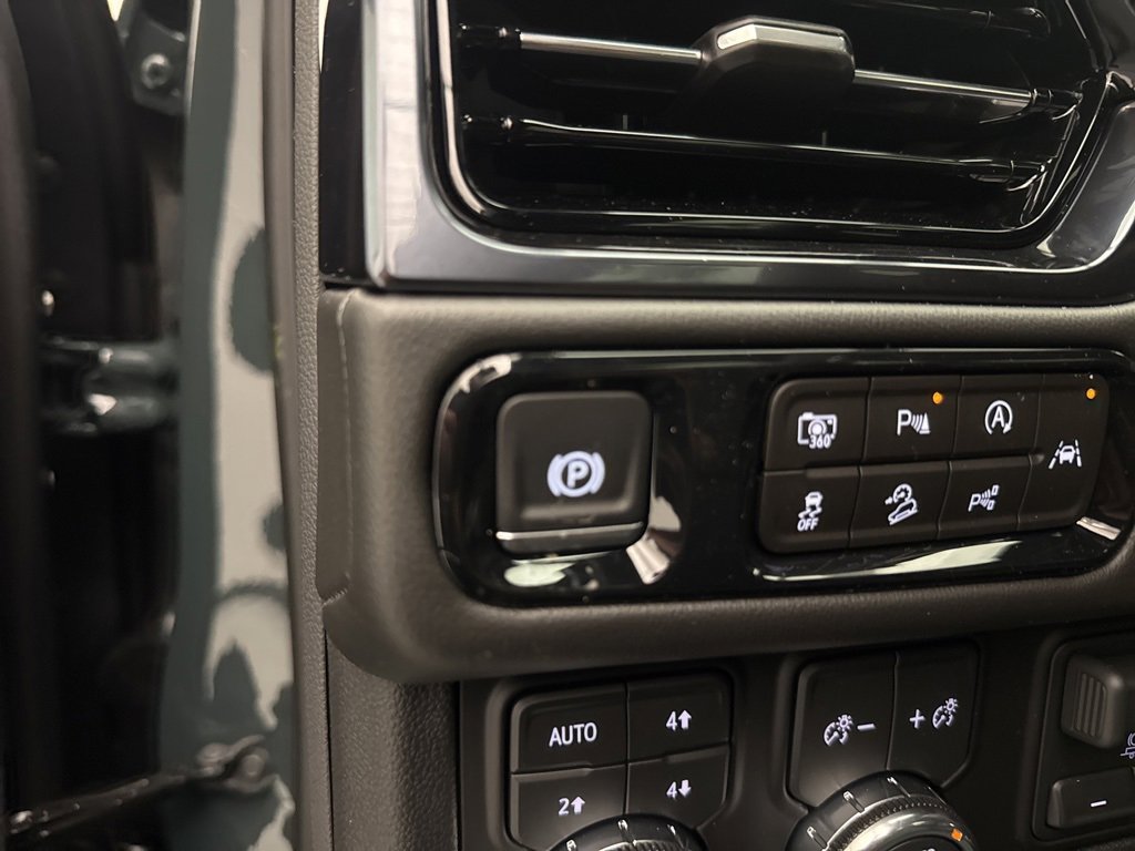 New 2026 GMC Yukon AT4 image 32