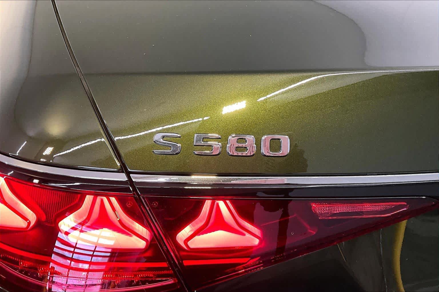 New 2027 Mercedes-Benz S 580 4MATIC Sedan image 6