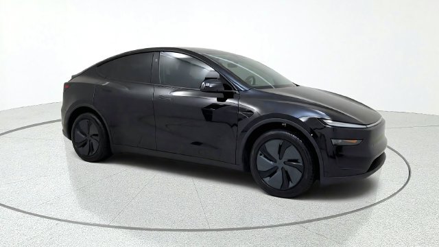 Used 2026 Tesla Model Y 2WD image 10