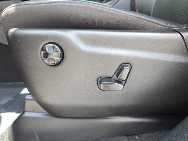 Used 2024 Dodge Durango GT RWD image 19