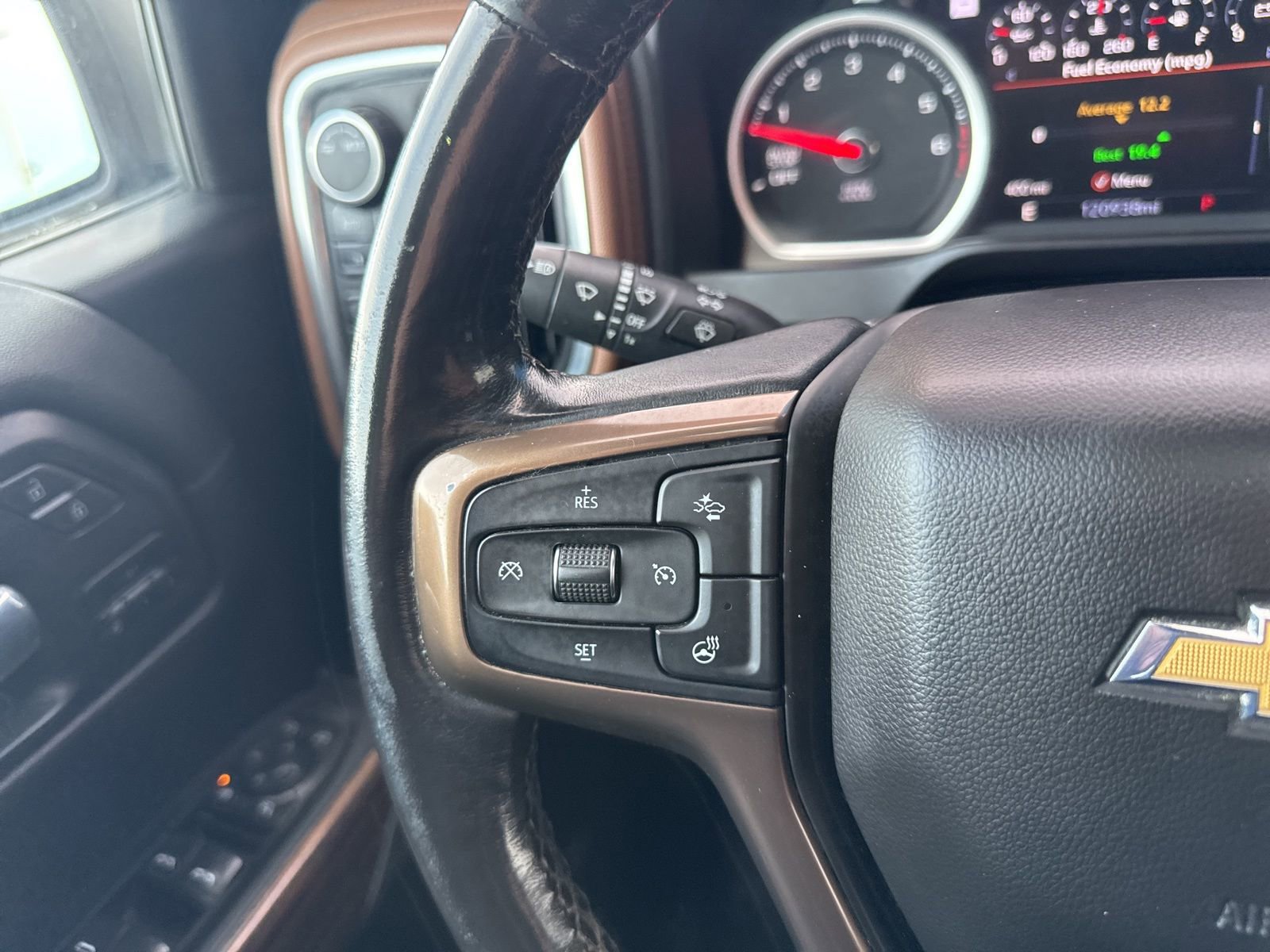 Used 2021 Chevrolet Silverado 1500 High Country w/ Technology Package image 33