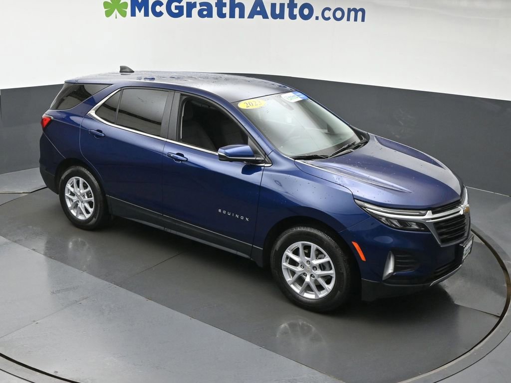 Used 2023 Chevrolet Equinox LT image 3