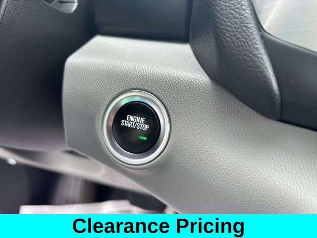 Used 2023 GMC Terrain SLE w/ Driver Convenience Package image 20