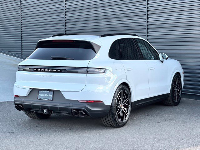 New 2026 Porsche Cayenne S AWD/4WD image 7