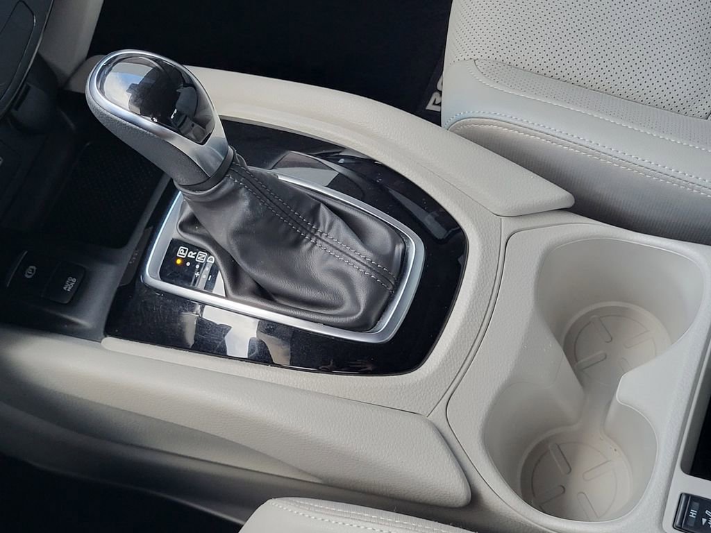 Used 2022 Nissan Rogue Sport SL w/ Premium Package image 18