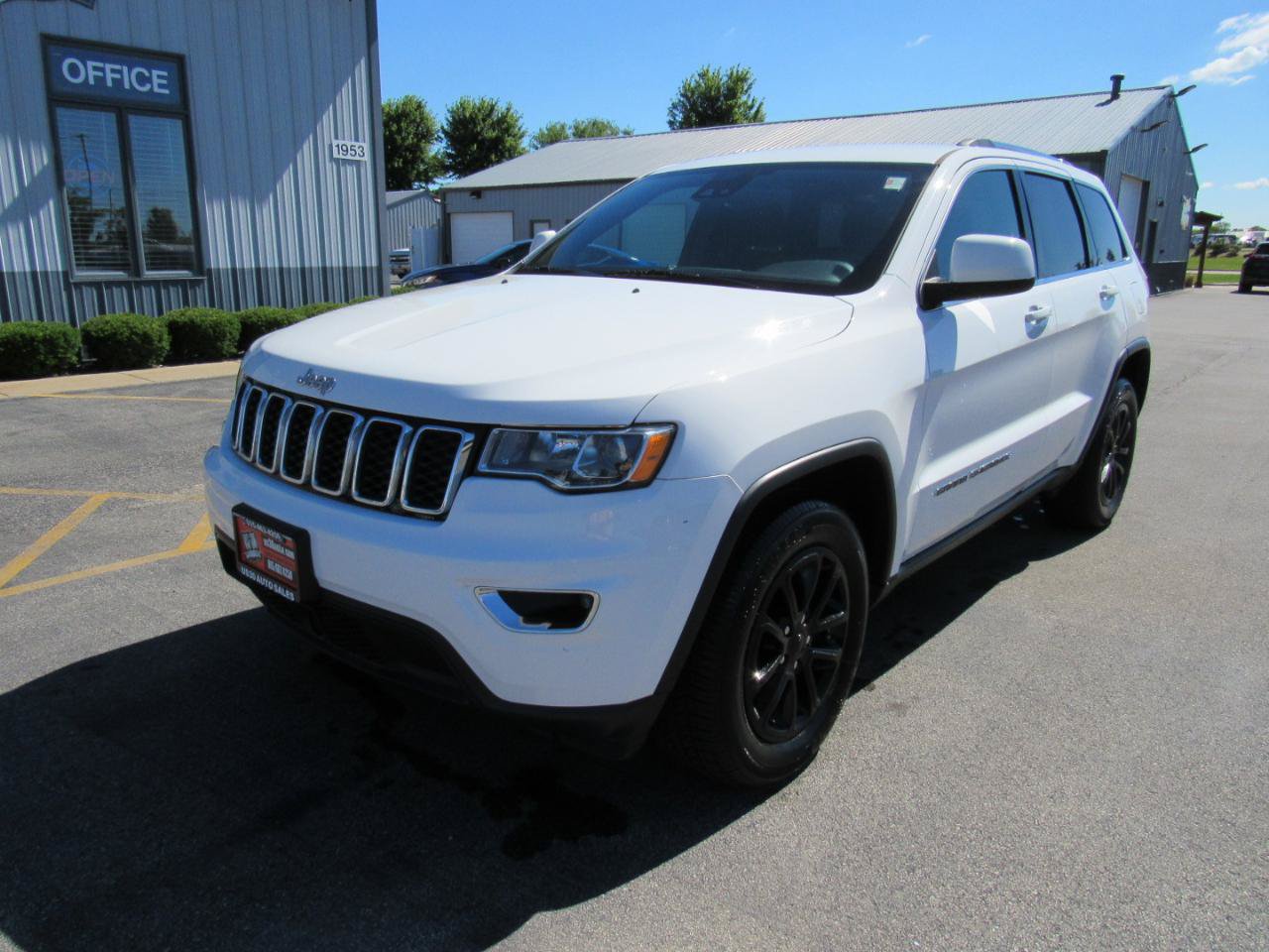 Used 2021 Jeep Grand Cherokee Laredo