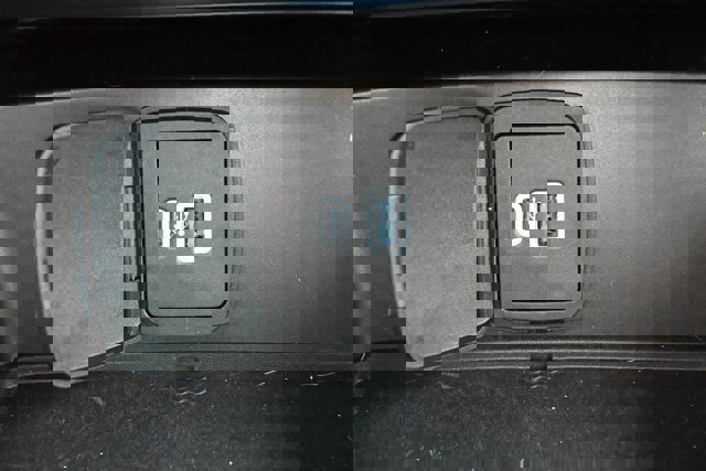 Used 2023 Ford Bronco Wildtrak image 30