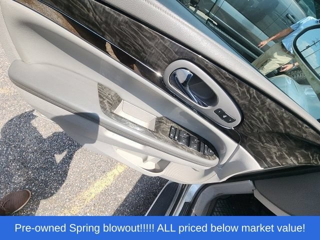 Used 2014 Buick Enclave Leather FWD image 12