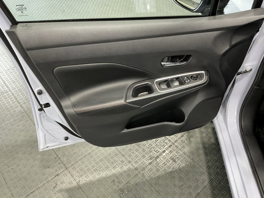 Used 2023 Nissan Versa SR w/ Trunk Package image 23