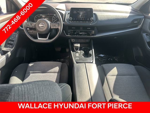 Used 2023 Nissan Rogue SV FWD image 18