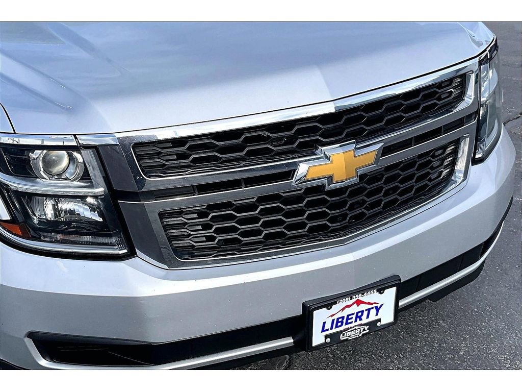 Used 2017 Chevrolet Suburban LT w/ Max Trailering Package image 27