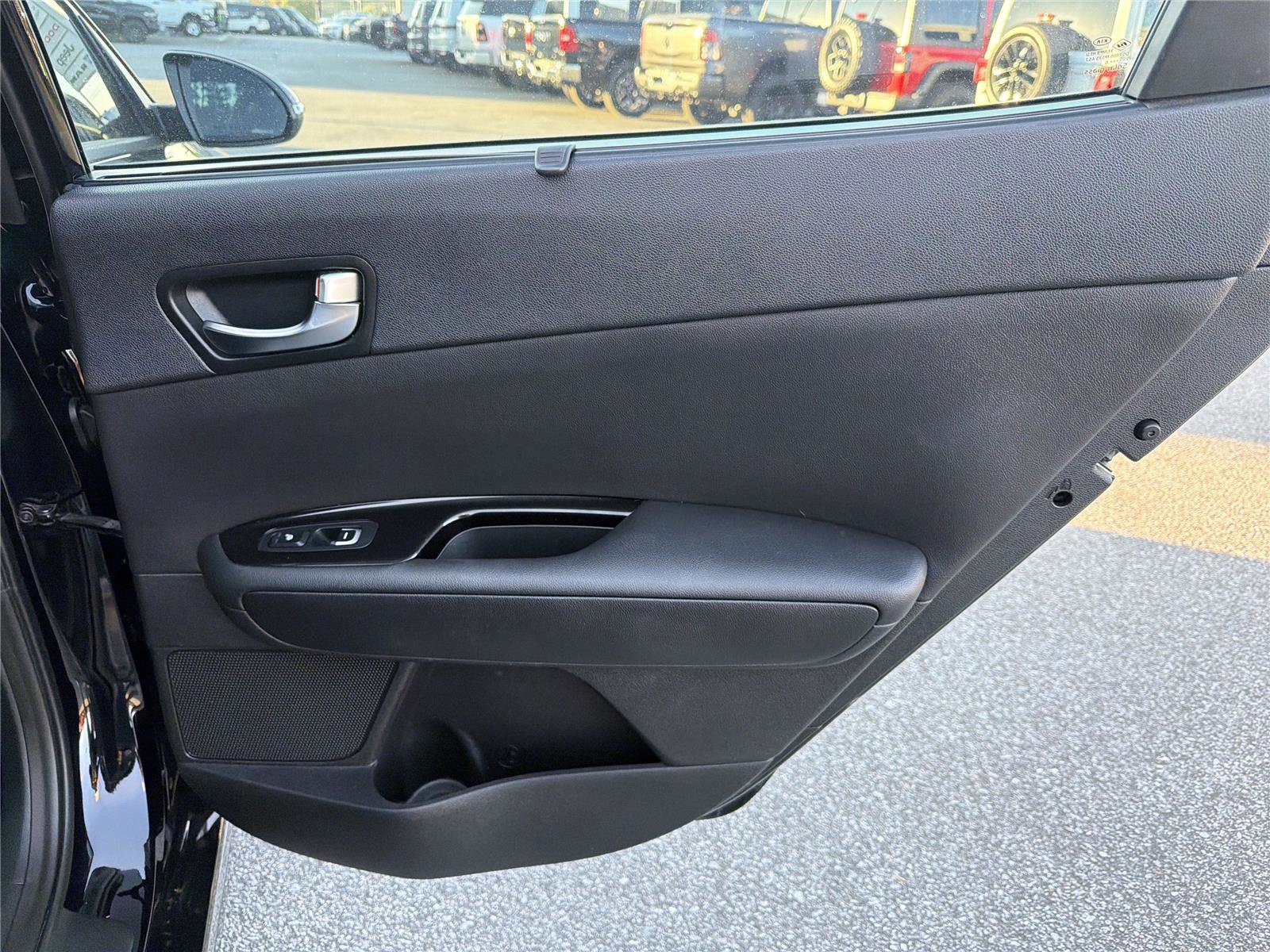 Used 2016 Kia Optima SX w/ Chrome Wheel Package image 14