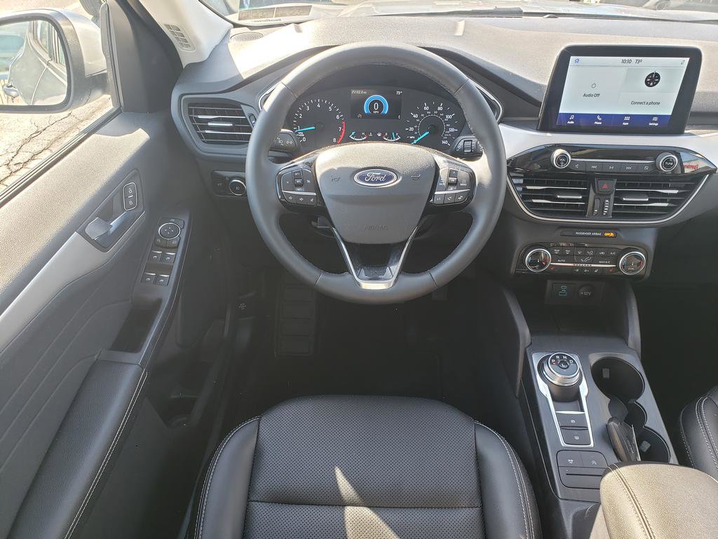 Used 2022 Ford Escape SEL AWD/4WD image 16