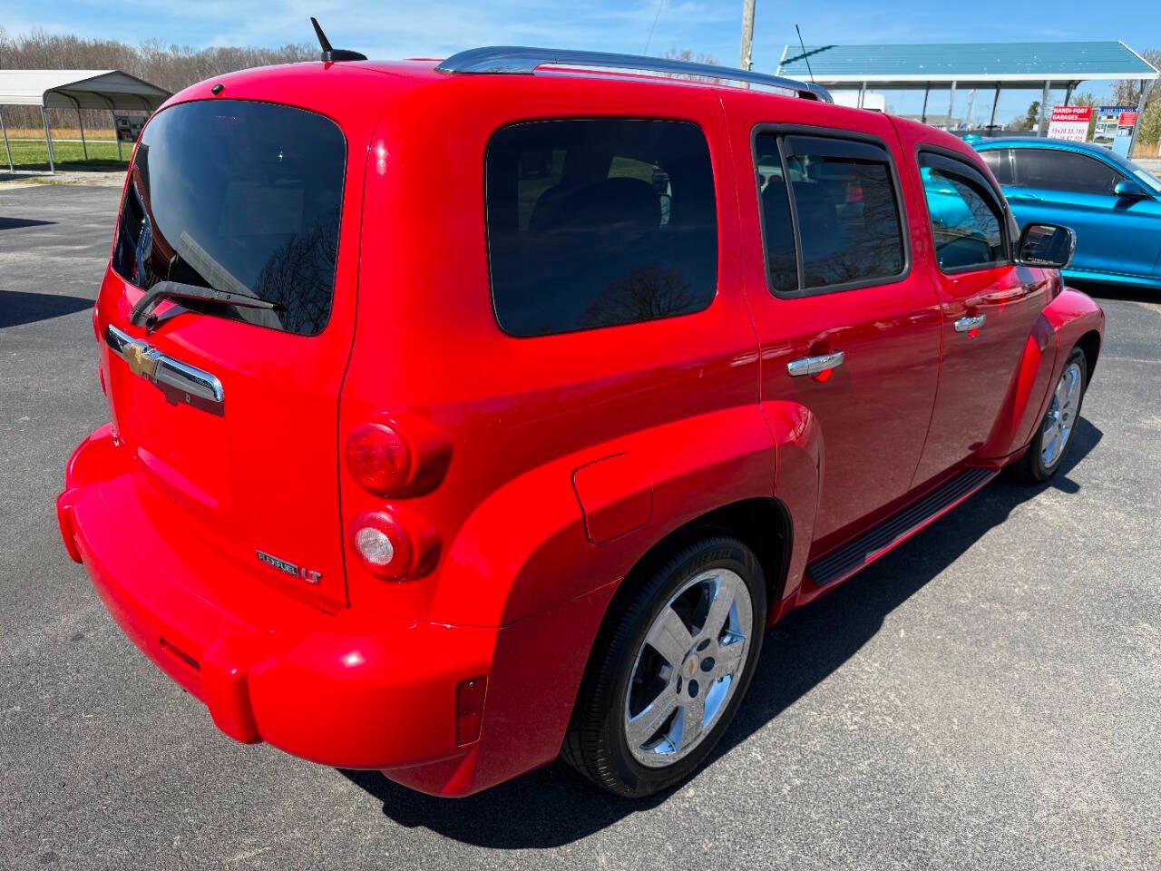 Used 2011 Chevrolet HHR LT w/ LT Preferred Equipment Group image 8