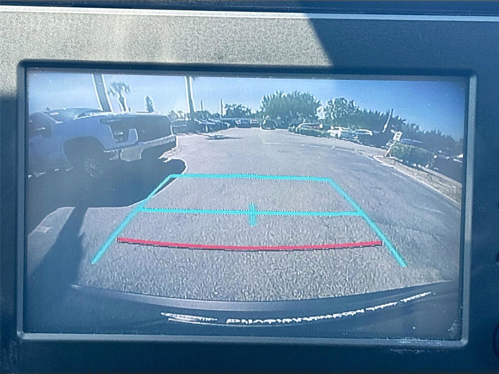 Used 2019 Toyota RAV4 LE image 14