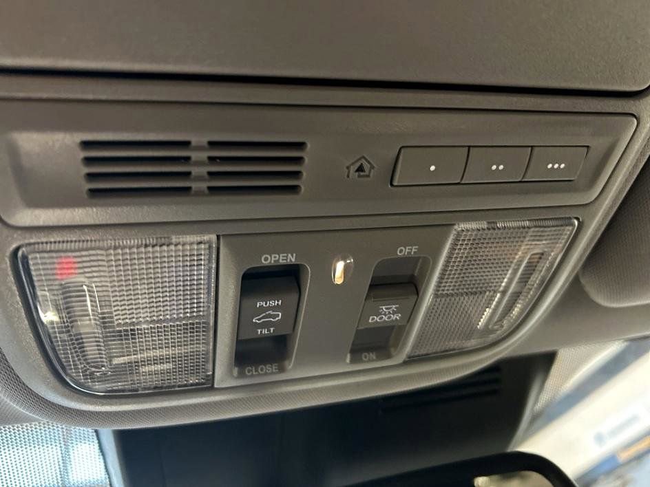 Used 2022 Honda CR-V EX-L image 23