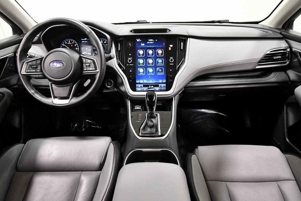 Used 2023 Subaru Outback Limited image 3