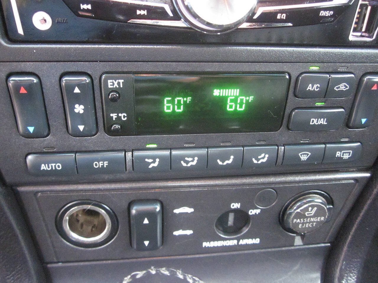 Used 2004 Ford Thunderbird RWD image 19