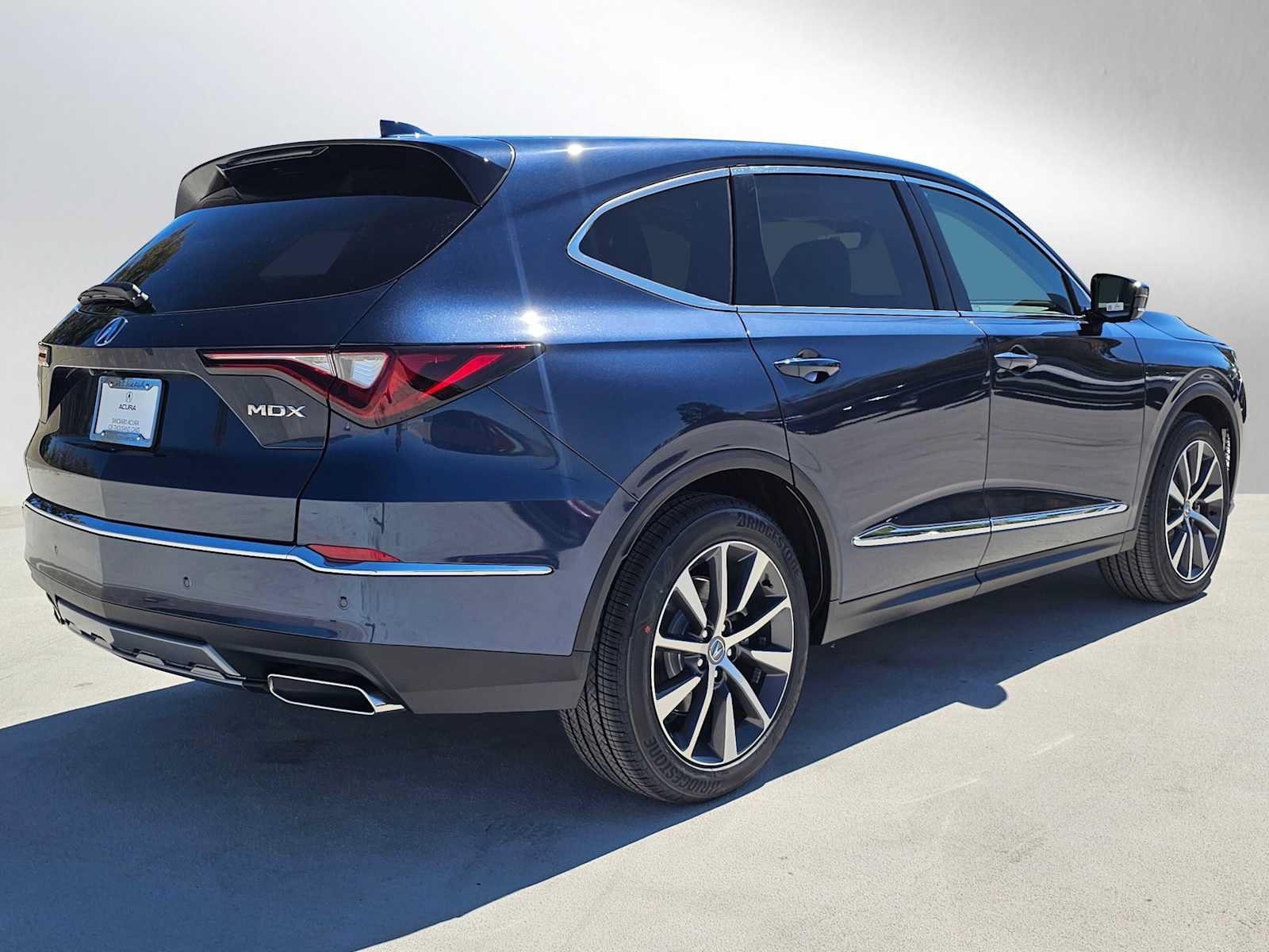 New 2026 Acura MDX w/ Technology Package FWD image 3