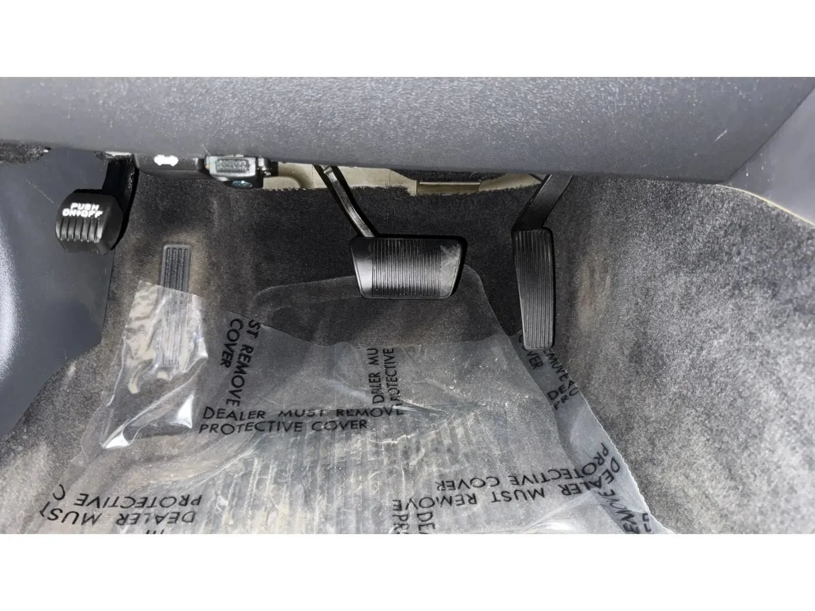 Used 2010 Dodge Challenger SE RWD image 26