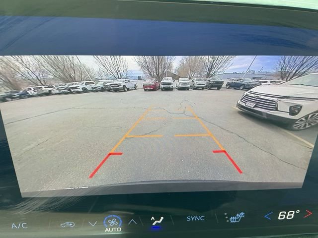 Used 2025 Chevrolet Traverse LT w/ Sun and Wheel Package image 28