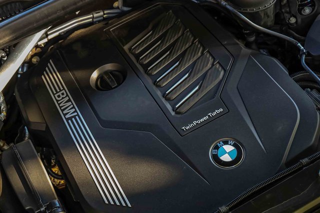 Used 2022 BMW X7 xDrive40i w/ M Sport Package image 27