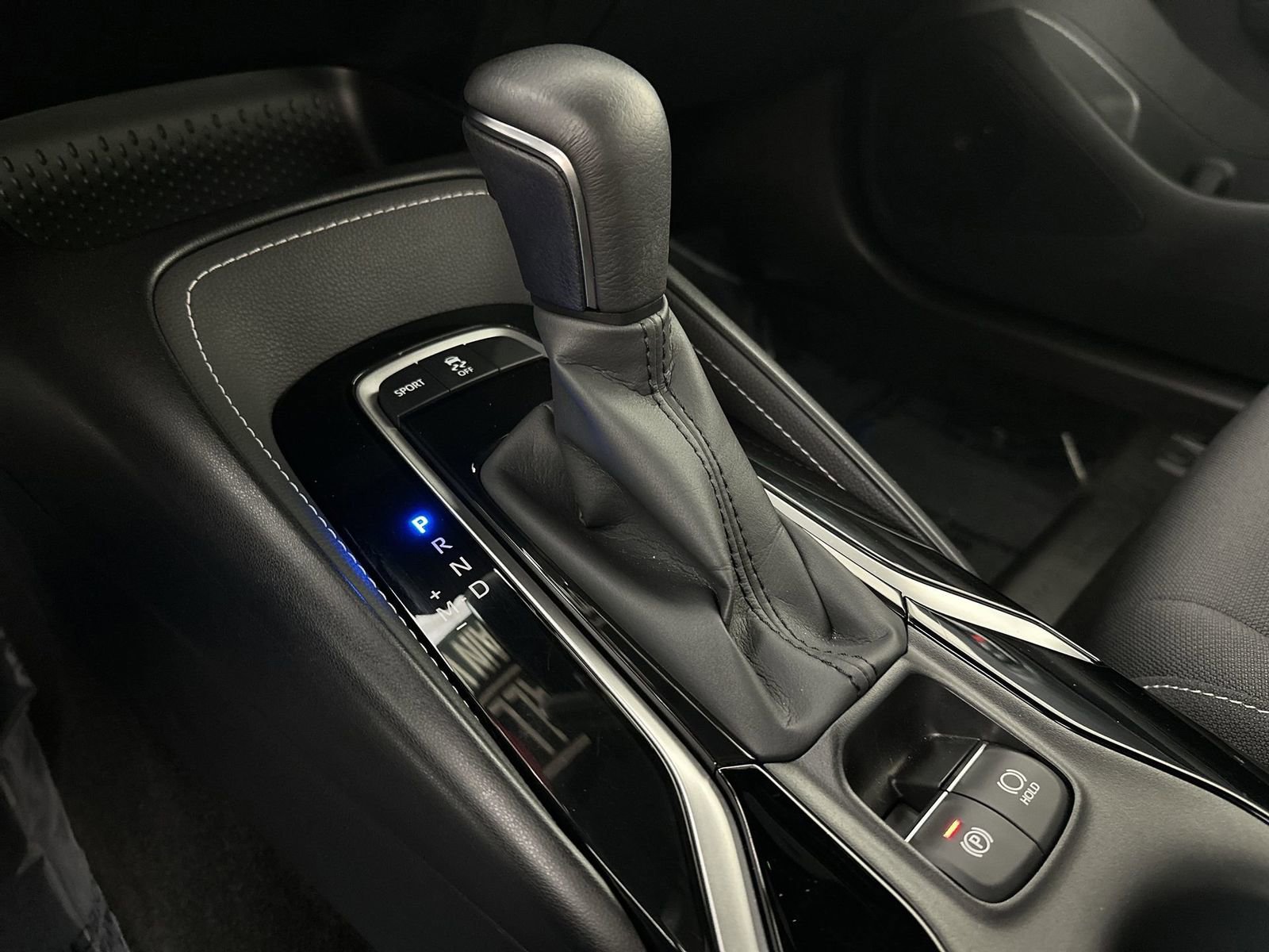 Used 2022 Toyota Corolla SE w/ SE Preferred Package image 20