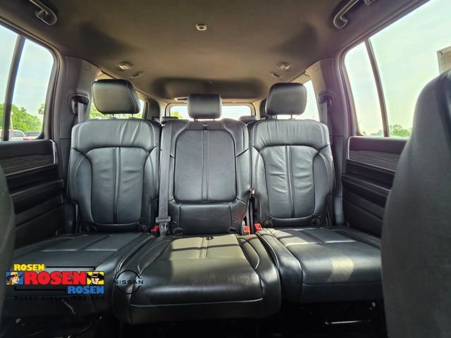Used 2023 Jeep Wagoneer Series III w/ Preferred Equipment Group AWD/4WD image 32