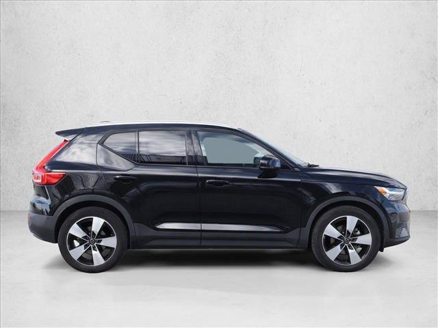 Used 2021 Volvo XC40 T5 Momentum w/ Protection Package Premier AWD/4WD image 8