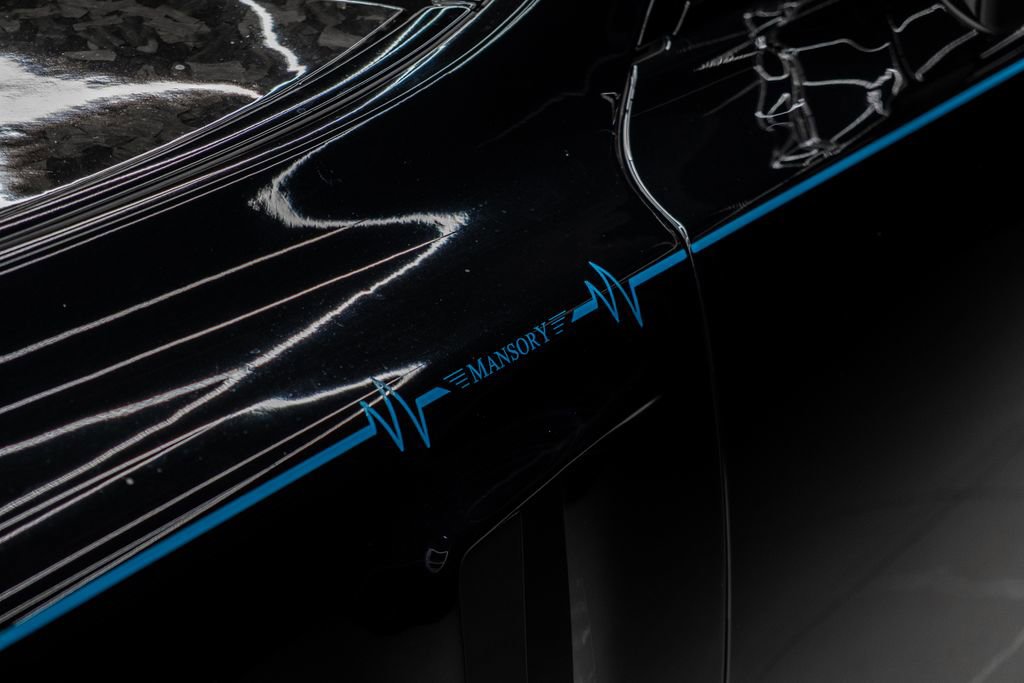 Used 2023 Rolls-Royce Phantom Sedan image 17