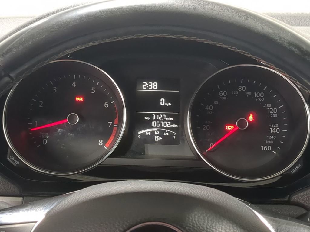 Used 2016 Volkswagen Jetta Sport FWD image 34