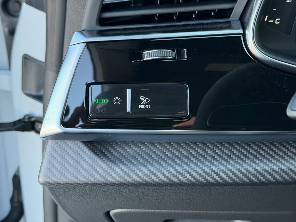 New 2026 Audi RS Q8 performance image 27