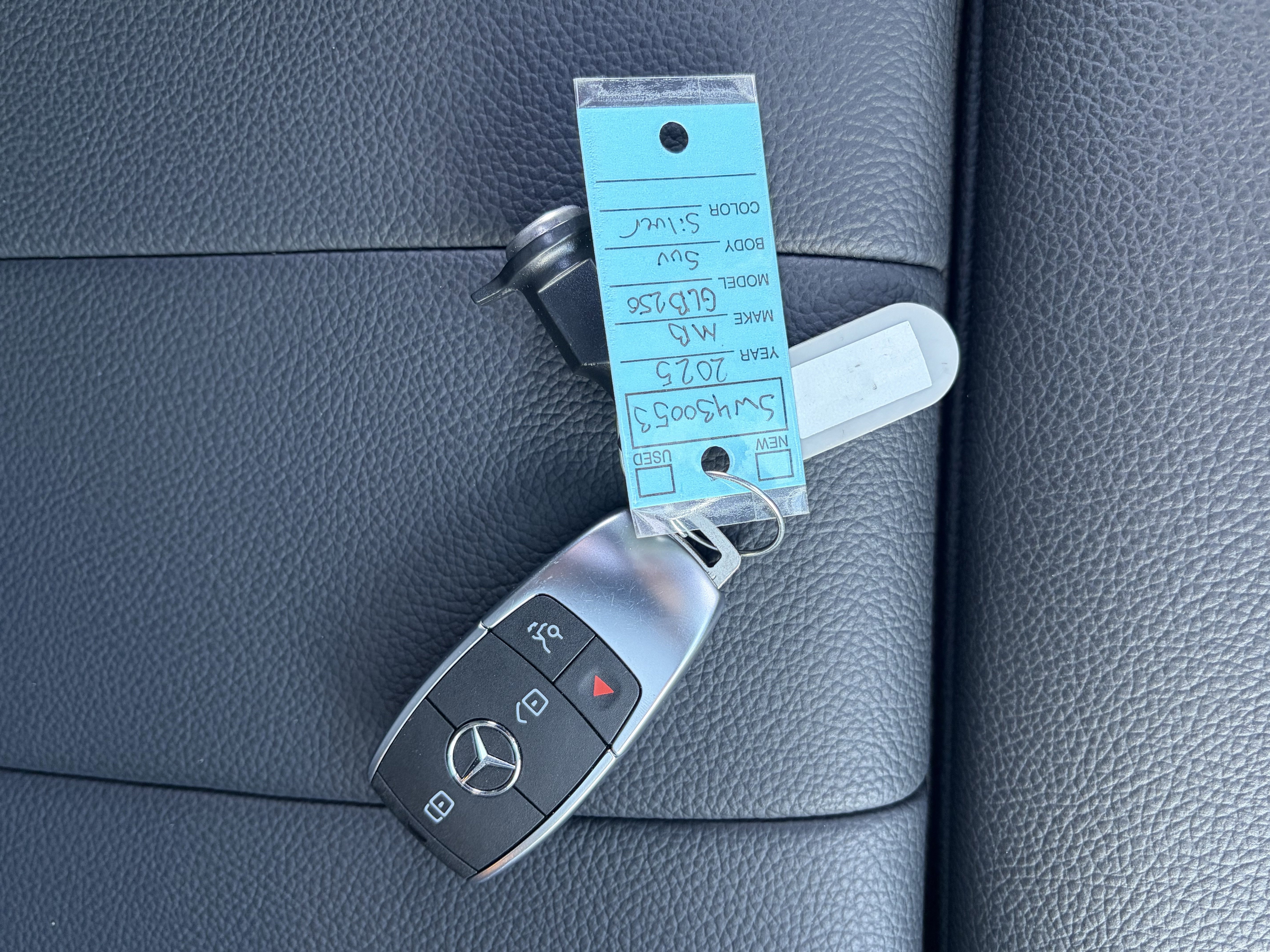 Certified 2025 Mercedes-Benz GLB 250 4MATIC image 36