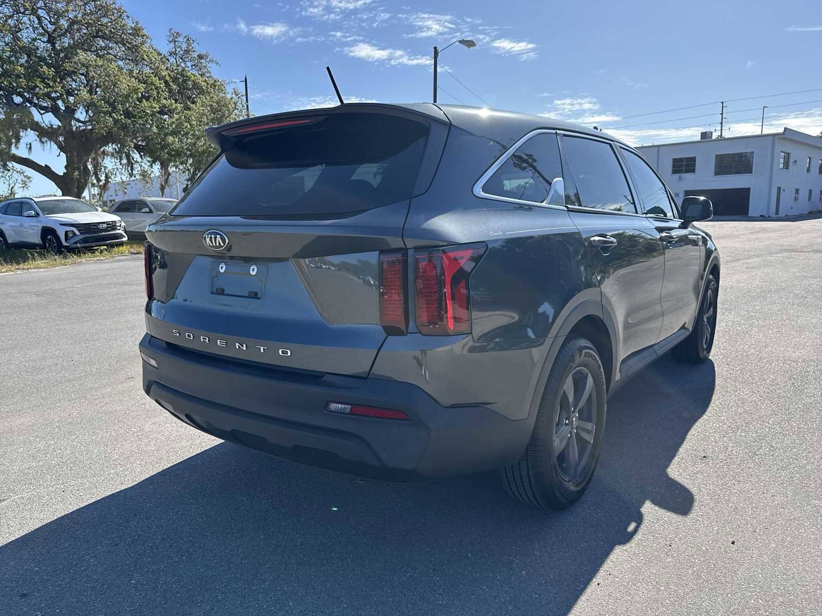 Used 2021 Kia Sorento LX FWD image 7