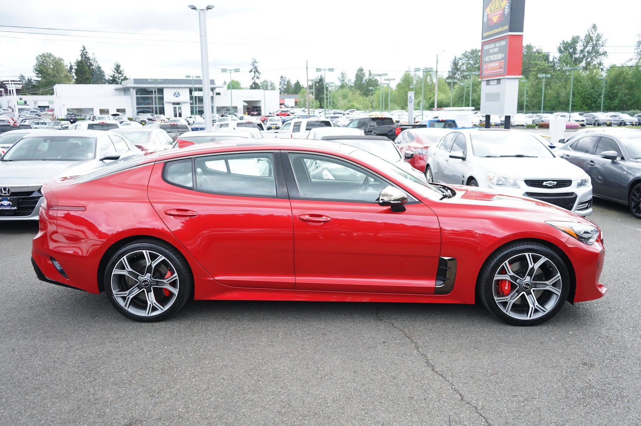 Used 2018 Kia Stinger GT2 AWD/4WD image 5