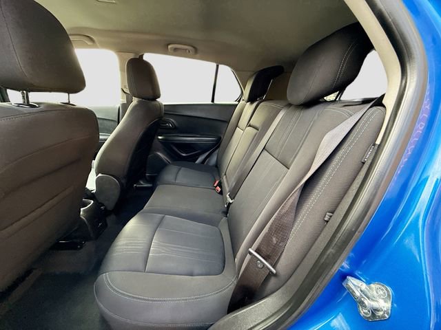 Used 2015 Chevrolet Trax LT w/ LPO, Cargo Package image 23